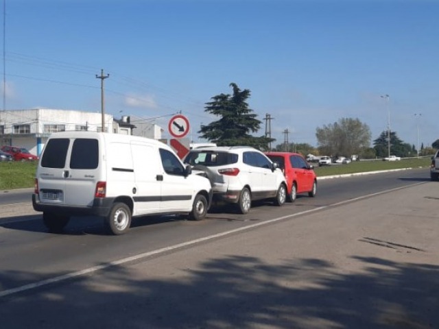 Complicaciones sobre la Ruta 226 en Tandil por triple choque